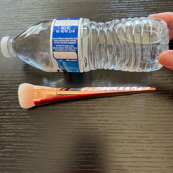 Preowned Real Techniques 301 Flat Contour Brush - Picture 4 of 5